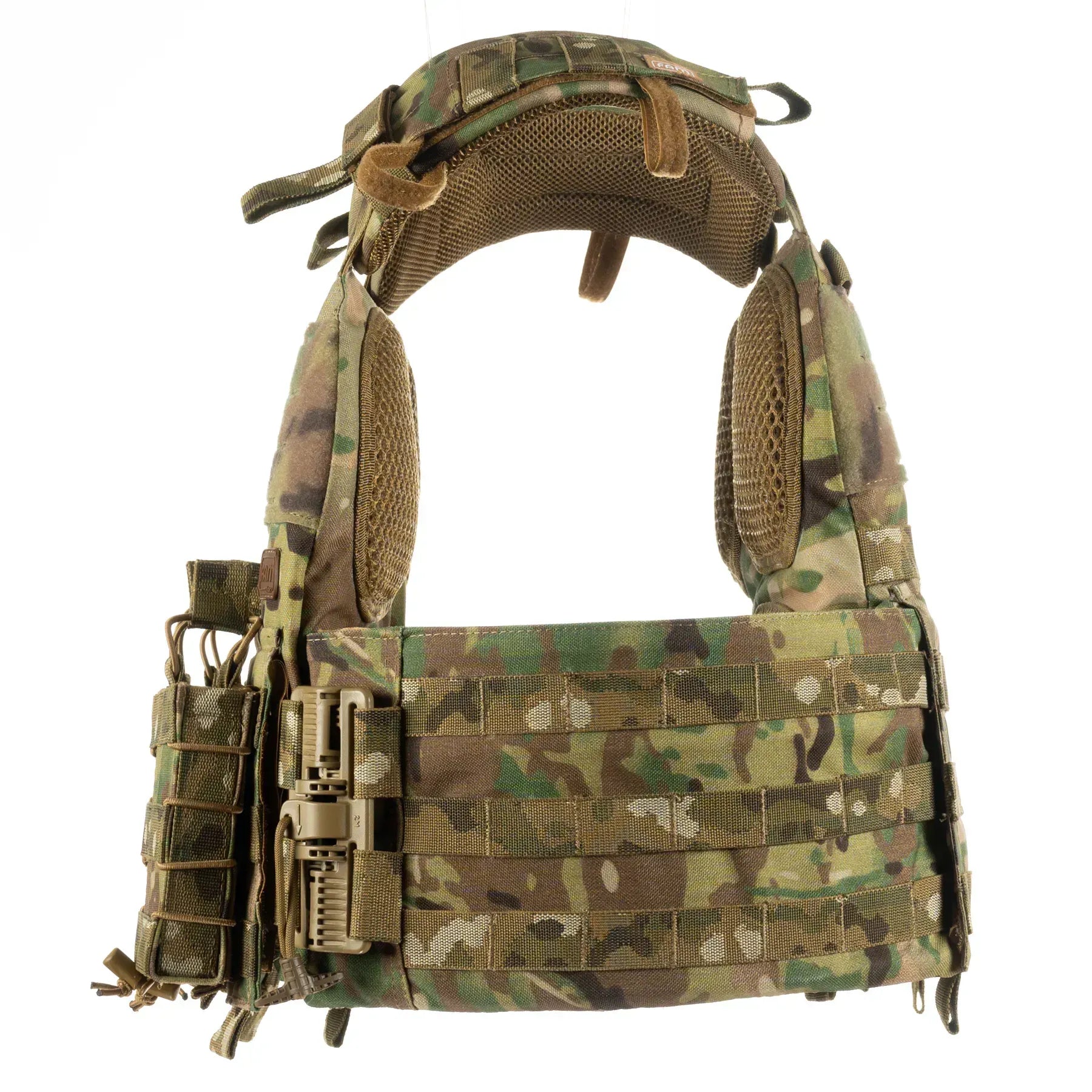 FamTac Plate Carrier M7 Lite – Side Armor 15×30 + 3 Mag Pouches | Multicam - Blender Tactical