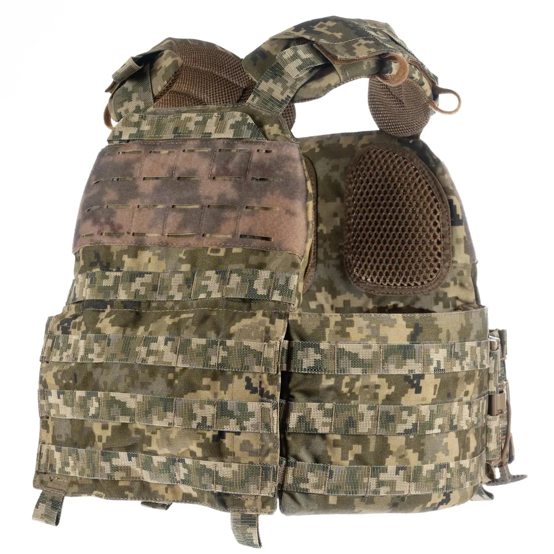 FamTac Plate Carrier M7 Lite – Side Armor 15×30 + 3 Mag Pouches | Ukrainian Pixel - Blender Tactical
