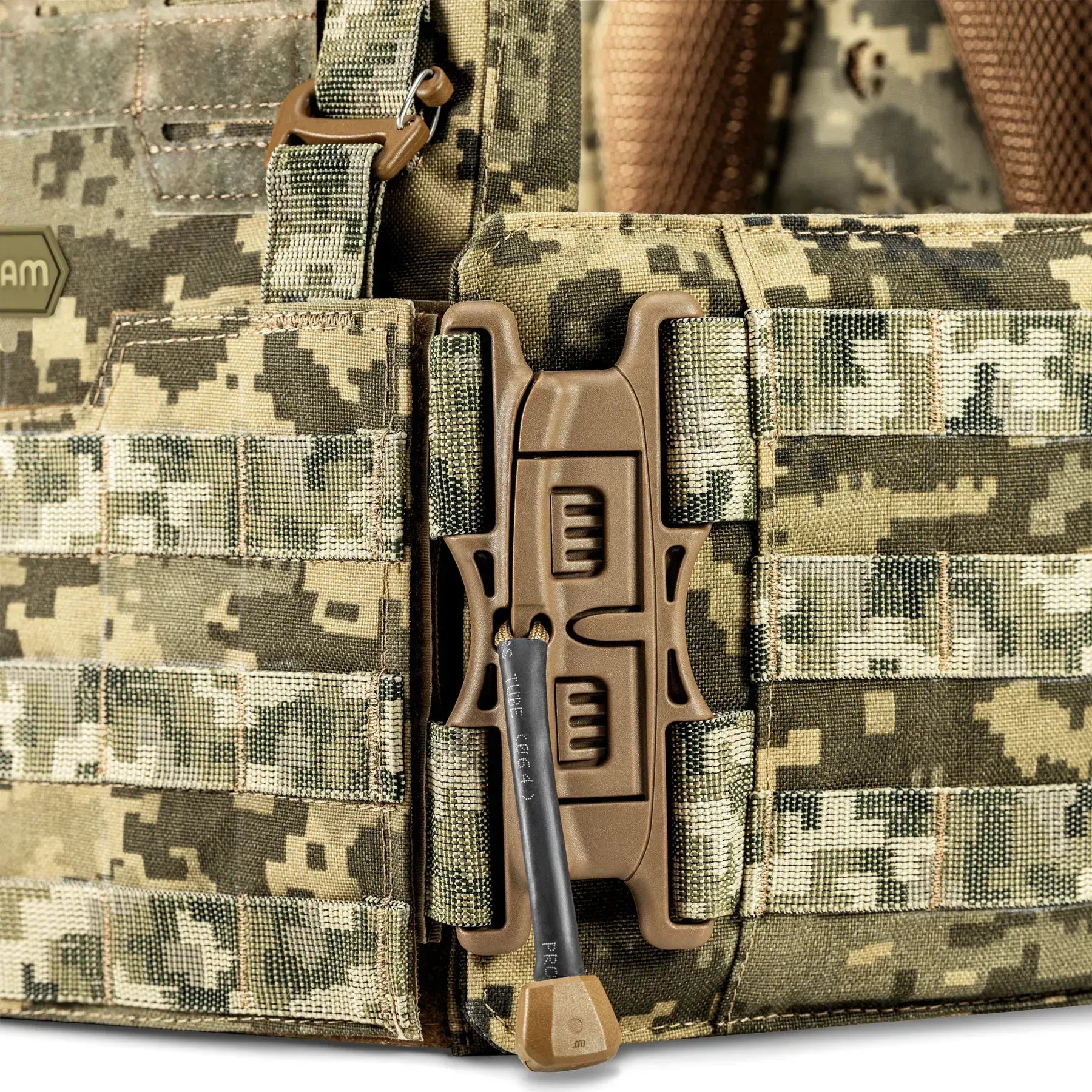 FamTac Plate Carrier M8 + MOLLE Panel | Ukrainian Pixel - Blender Tactical