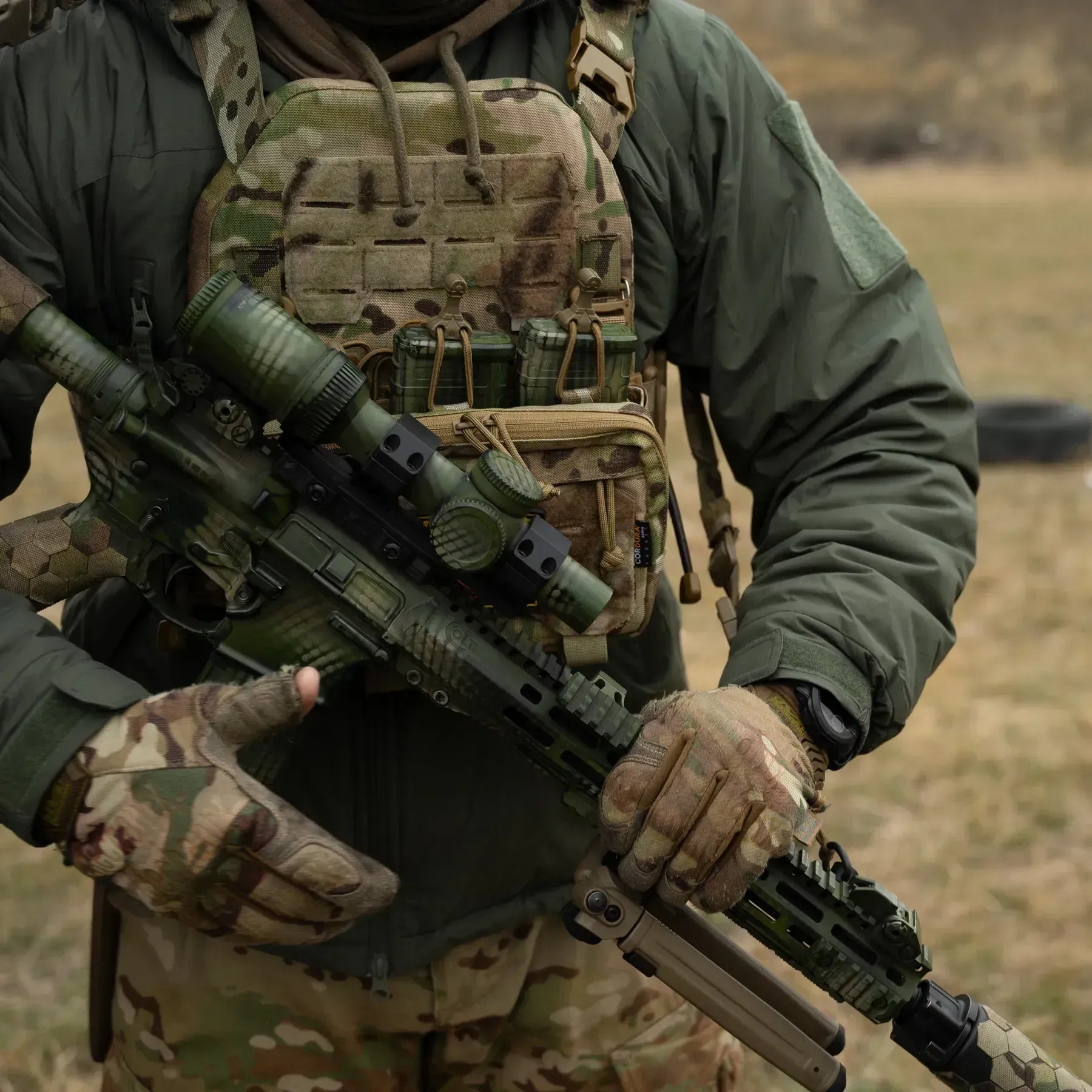 FamTac Plate Carrier M8 + MOLLE Panel | Ukrainian Pixel - Blender Tactical