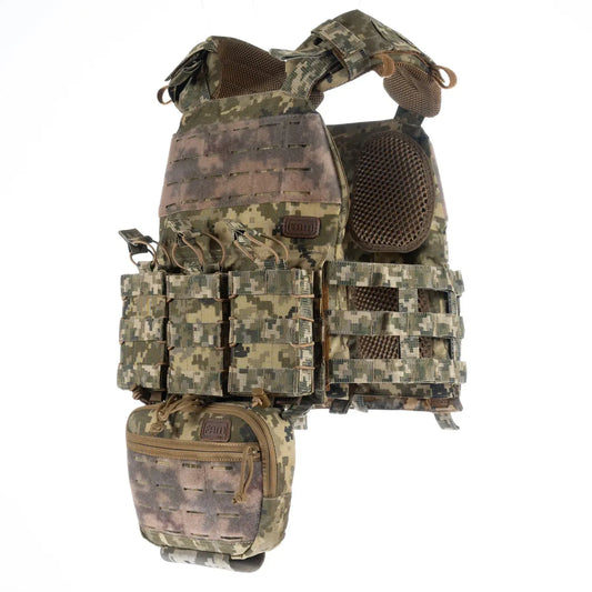 FamTac Plate Carrier M7 Lite – 3 Mag Pouches + Utility | Ukrainian Pixel - Blender Tactical